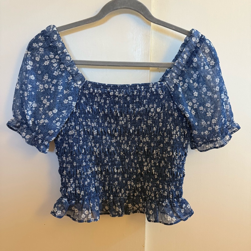 I.N. San Francisco Blue and White Puff Sleeve Smocked Blouse